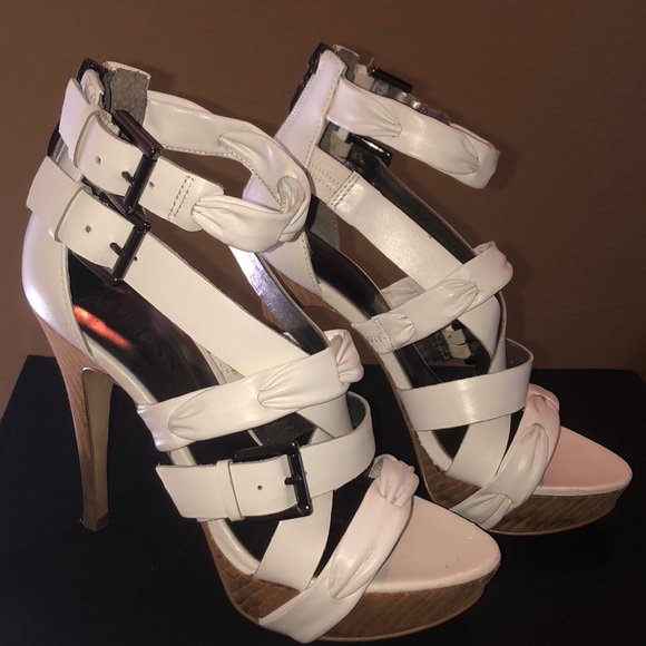 Guess High Heels - Picture 3 of 7